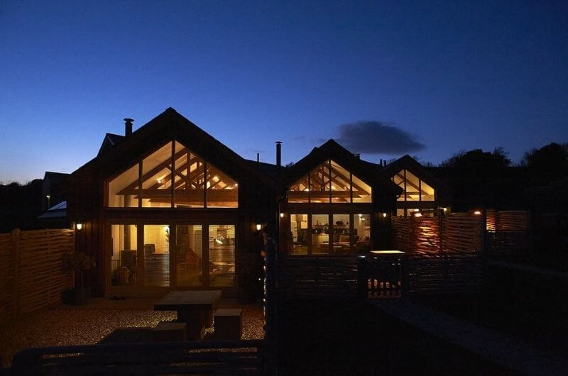 Luxushäuser-Ferienhaus-4-Personen-Merlin-Farm-Cottages-Landhaus-Urlaub-Cornwall-England-UK-Familienurlaub-mit-Kindern-nachhaltig-eco-tourism-meer-bauernhof-strand-hund