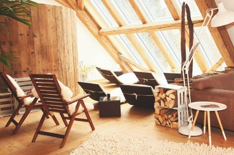 Wellness-Sauna-Glasdach-Holz-rustikal-Boutique-Hotel-Schwarzwald-mit-Baby-Kurzurlaub-Familienurlaub-Rainhof-nachhaltig-green-travel-sustainable-modern-natur