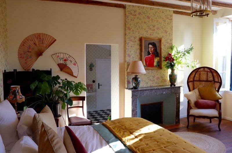 Doppelbett-Bambus-The-Gardener-Manoir-Laurette-Bed-and-Breakfast-Boutique-Hotel-Frankreich-Bordeaux-Familie-Urlaub-mit-Baby-Kindern-Atlantik-romantisch