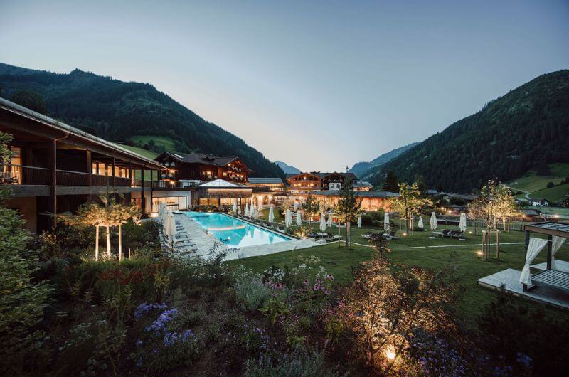 moar-gut-großarl-österreich-bestes-kinderhotel-familienhotel-luxus-resort-moargut-erfahrungen-5-sterne