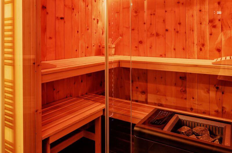 Sauna-ferienhaus-6-personen-3-schlafzimmer-bregenz-pfaender-chalet-sauna-privat-familienfreundlich-mit-kind-hund-pfaenderglueck