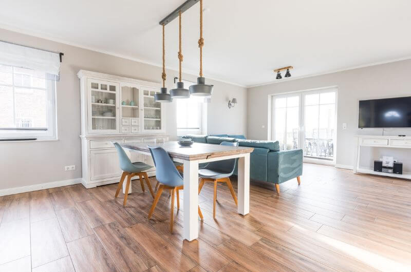 Esszimmer-Ferienwohnung-Kinder-Bauernhof-Ostsee-Fehmarn-Ferienhof-Paulsen-Strand-Reiterhof-Urlaub-mit-Kind-Deutschland